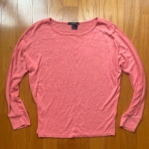 Lightweight relaxed fit sweater